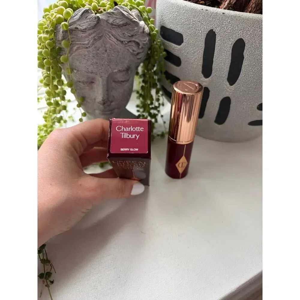 NEW Charlotte Tilbury Unreal Blush Healthy Glow Stick in Berry Glow